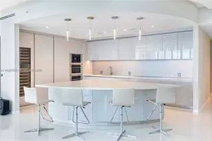 18975 Collins Ave, Sunny Isles Beach, FL 33160 - Photo 5