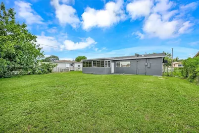 1745 NW 189th Ter, Miami Gardens, FL 33056 - Photo 23