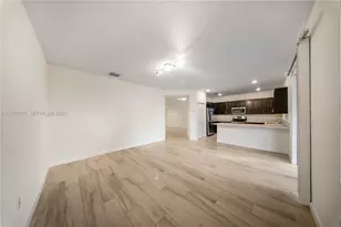 10521 W 35th Way, Hialeah, FL 33018 - Photo 27