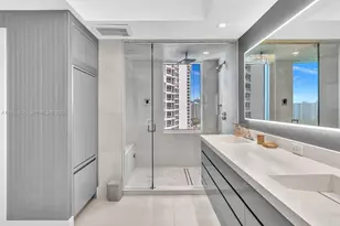 21200 Point Pl, Aventura, FL 33180 - Photo 31