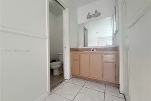 6515 W 27th Ct, Hialeah, FL 33016 - Photo 21