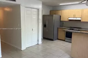 3920 Woodside Dr, Coral Springs, FL 33065 - Photo 13