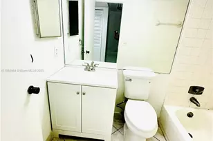 33 Deer Creek Rd, Deerfield Beach, FL 33442 - Photo 9