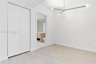 9901 W Bay Harbor Dr, Bay Harbor Islands, FL 33154 - Photo 15