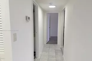 800 Parkview Dr, Hallandale Beach, FL 33009 - Photo 5