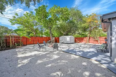 2630 McKinley St, Hollywood, FL 33020 - Photo 11