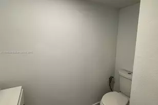 7051 Environ Blvd, Lauderhill, FL 33319 - Photo 27