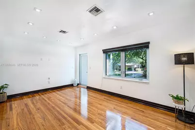 6320 NW 41st St, Virginia Gardens, FL 33166 - Photo 19