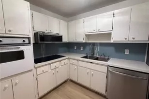 400 Kings Point Dr, Sunny Isles Beach, FL 33160 - Photo 1