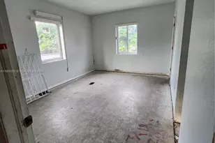 8454 NW 4th Ave, Miami, FL 33150 - Photo 9