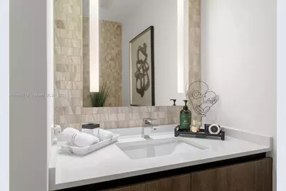 88 SW 7th #1401, Miami, FL 33130 - Photo 21