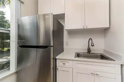 694 NE 76th St #2, Miami, FL 33138 - Photo 31