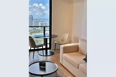 398 NE 5th St #4005, Miami, FL 33132 - Photo 9