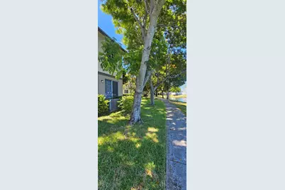 2014 Marsh Harbor Dr, Riviera Beach, FL 33404 - Photo 43