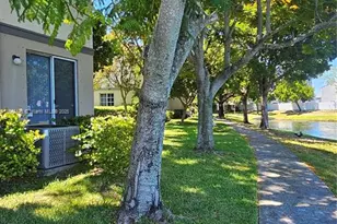 2014 Marsh Harbor Dr, Riviera Beach, FL 33404 - Photo 43