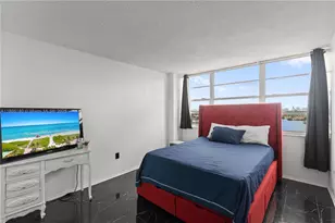 1351 NE Miami Gardens Dr, Miami, FL 33179 - Photo 13