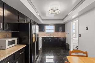 1351 NE Miami Gardens Dr, Miami, FL 33179 - Photo 7