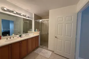 8395 SW 73rd Ave, Miami, FL 33143 - Photo 17