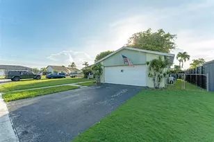 13231 SW 86th St, Miami, FL 33183 - Photo 3