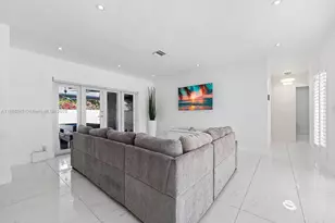 6951 S Miami Lakeway S, Miami Lakes, FL 33014 - Photo 19