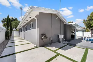 6951 S Miami Lakeway S, Miami Lakes, FL 33014 - Photo 47