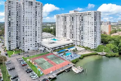 2780 NE 183rd St #1511, Aventura, FL 33160 - Photo 23