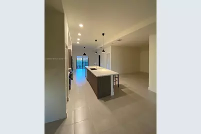 8175 NW 104th Ave #35, Doral, FL 33178 - Photo 7