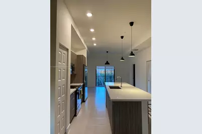 8175 NW 104th Ave #35, Doral, FL 33178 - Photo 9