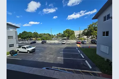 120 Royal Palm Rd #209, Hialeah Gardens, FL 33016 - Photo 35