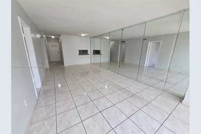 120 Royal Palm Rd #209, Hialeah Gardens, FL 33016 - Photo 11