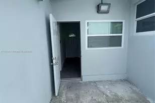 783 NW 98th St, Miami, FL 33150 - Photo 25
