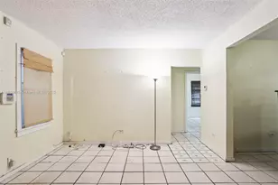 118 NW 44th St, Miami, FL 33127 - Photo 9