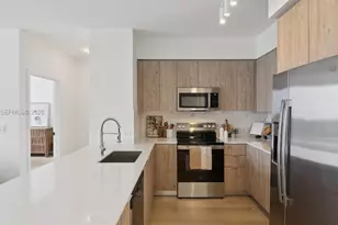 4465 Griffin Rd, Davie, FL 33314 - Photo 15