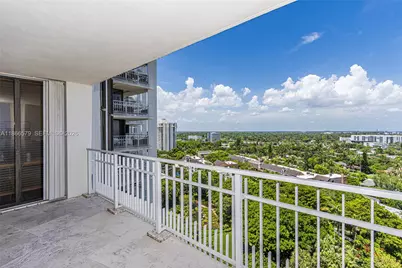 4000 Towerside Ter #1701, Miami, FL 33138 - Photo 33