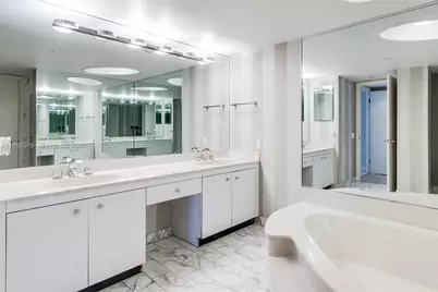 4000 Towerside Ter #1701, Miami, FL 33138 - Photo 27