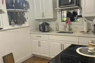 404 NW 23rd Ct, Miami, FL 33125 - Photo 5