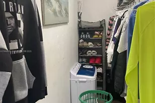 404 NW 23rd Ct, Miami, FL 33125 - Photo 9