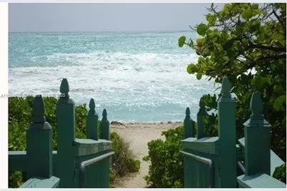 5401 Collins Ave #209, Miami Beach, FL 33140 - Photo 15