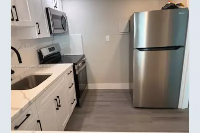 5401 Collins Ave #209, Miami Beach, FL 33140 - Photo 25