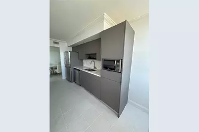 18021 Biscayne Blvd #901, Aventura, FL 33160 - Photo 9
