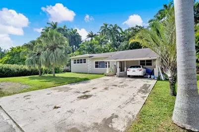 130 NW 85th St, Miami, FL 33150 - Photo 3