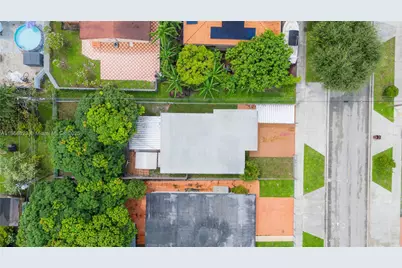 270 W 15th St, Hialeah, FL 33010 - Photo 41