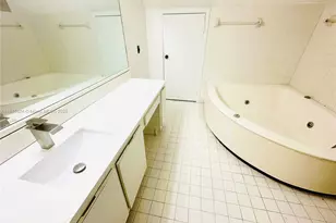 33 Deer Creek Rd, Deerfield Beach, FL 33442 - Photo 15