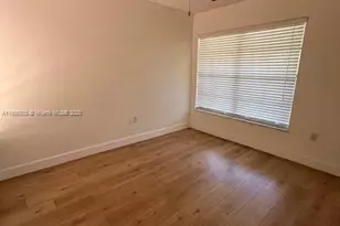 8059 NW 191st St, Hialeah, FL 33015 - Photo 11