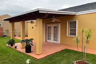 8059 NW 191st St, Hialeah, FL 33015 - Photo 19