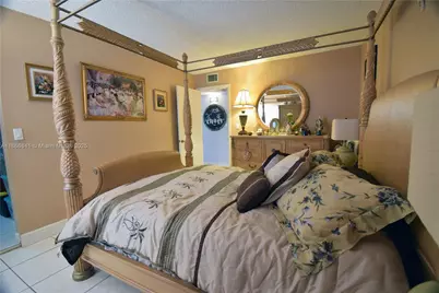 9301 SW 4th St #114E, Miami, FL 33174 - Photo 13