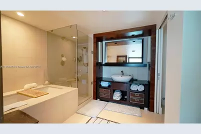 6801 Collins Ave #710, Miami Beach, FL 33141 - Photo 11