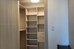 1000 Brickell Plaza, Miami, FL 33131 - Photo 15
