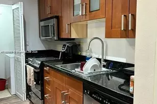 230 Lakeview Dr, Weston, FL 33326 - Photo 3