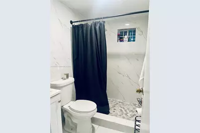 2751 NW 99th St, Miami, FL 33147 - Photo 7